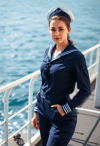 Daylight Sail: A Young Woman's Voyage