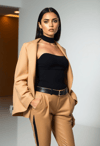 Bold and Beautiful: Western Female Encapsulates Chic Style