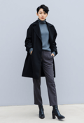 Edgy Minimalist in Monotone Layers